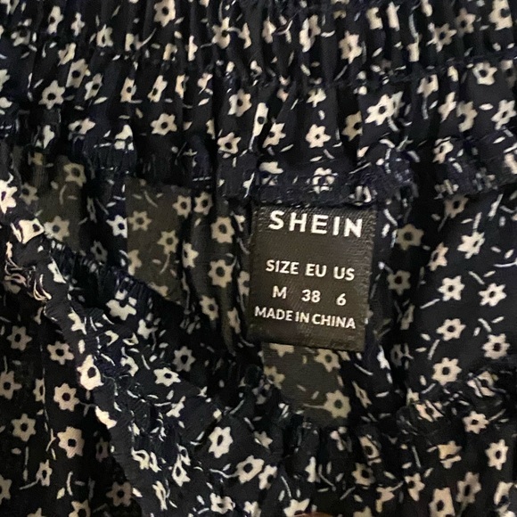SHEIN Stretchy, A-Line Skirt in Navy Blue, White Floral Detail, Size Medium - Picture 3 of 4